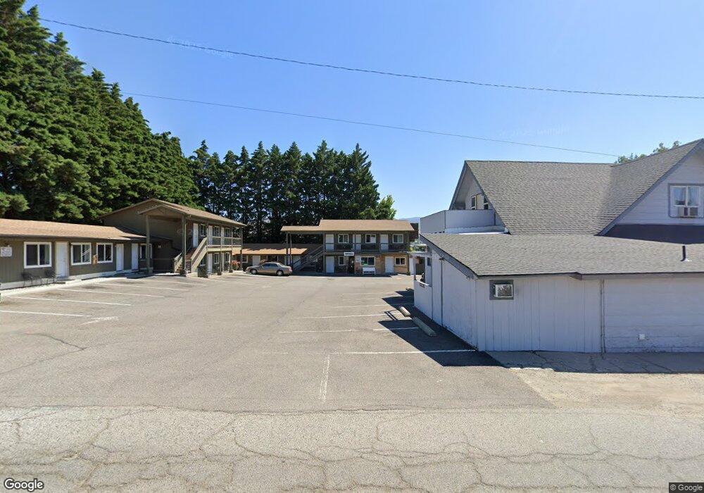 10 13th St NE, East Wenatchee, WA 98802 - photo 1