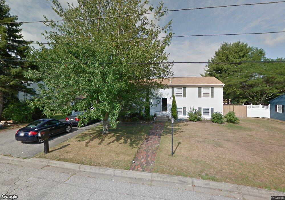 51 Bramble Ln, West Warwick, RI 02893 - photo 1