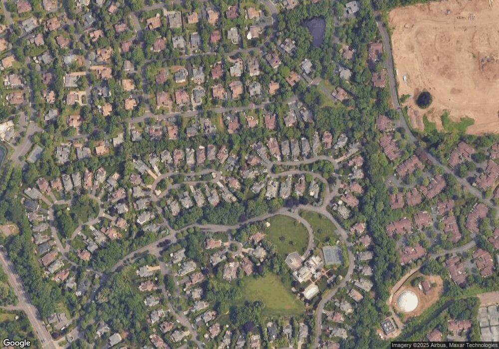 11 Evergreen Cir, Manhasset, NY 11030 - photo 1