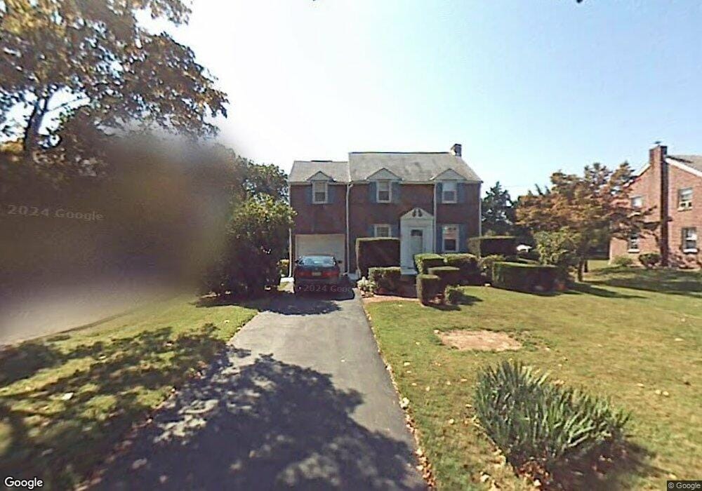 10 Pickwick Ln, Newtown Square, PA 19073 - photo 1