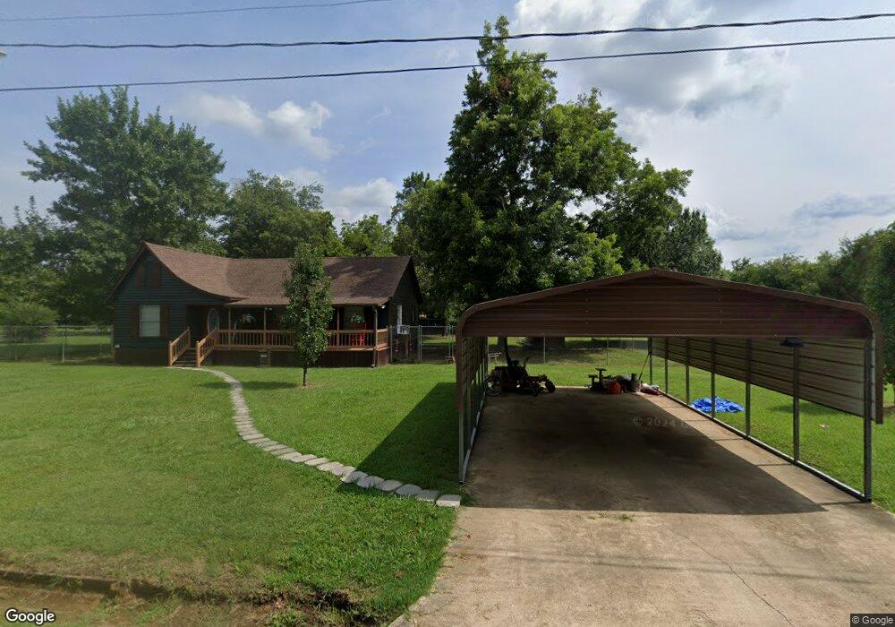 1217 W Sterrett St unit NA, Hugo, OK 74743 - photo 1