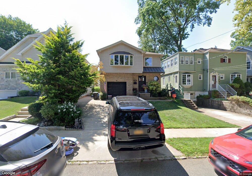 186 Crowell Ave, Staten Island, NY 10314 - photo 1