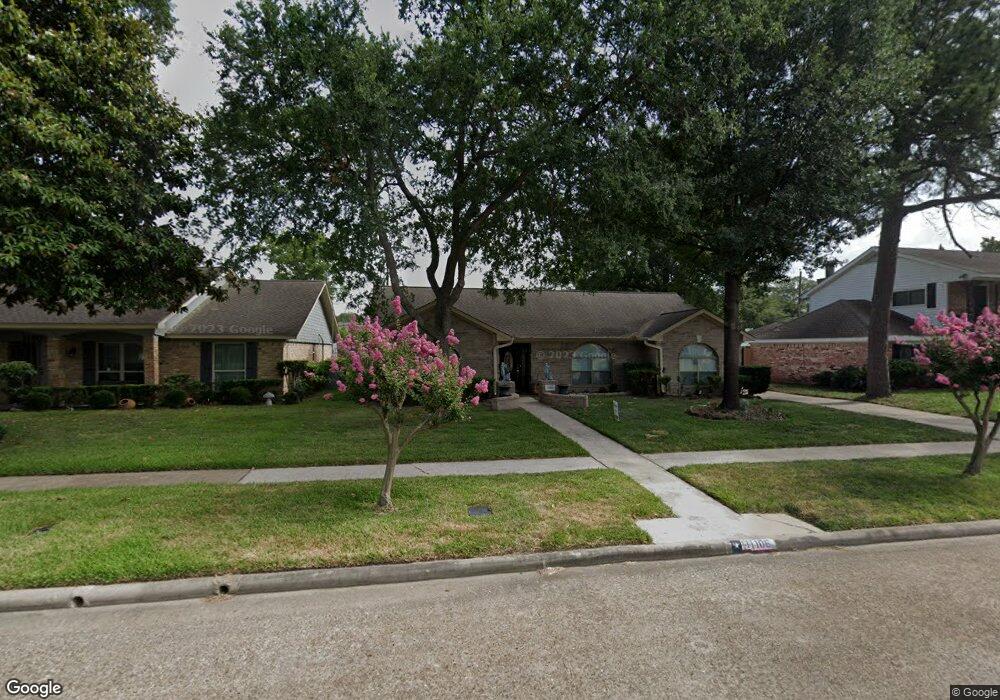 1106 W Donovan St, Houston, TX 77091 - photo 1