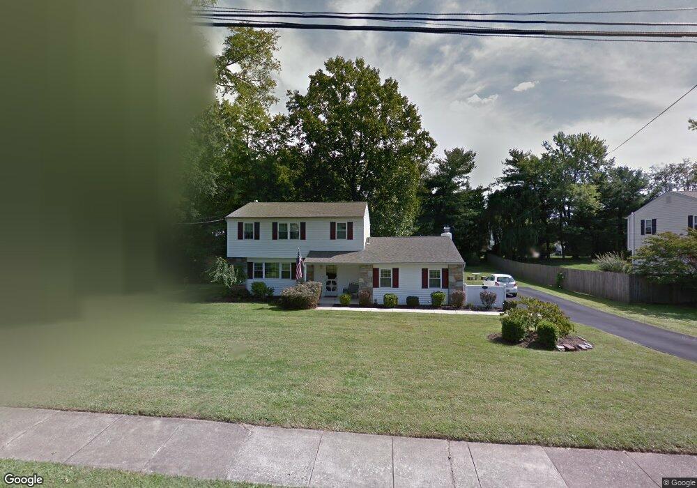 3965 Countrywood Ln, Hatboro, PA 19040 - photo 1