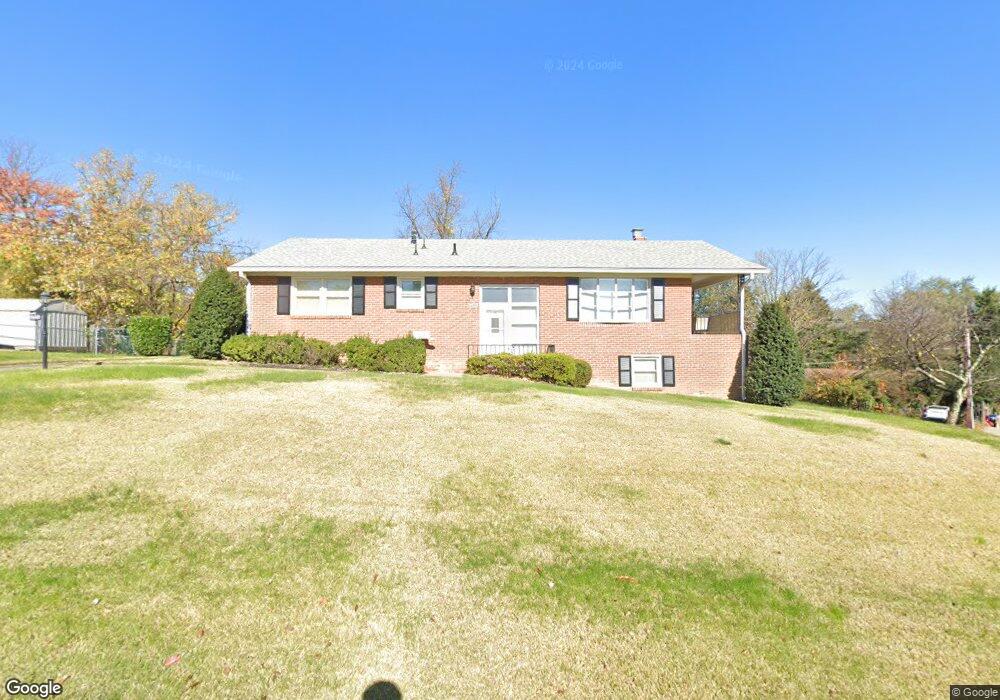 6706 Beddoo St, Alexandria, VA 22306 - photo 1