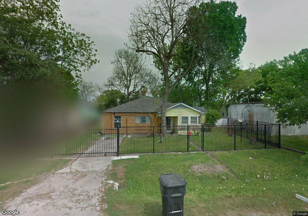 106 Oddo St, Houston, TX 77022 - photo 1