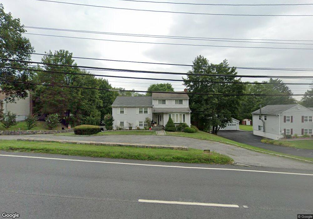 2380 Crompond Rd, Yorktown Heights, NY 10598 - photo 1