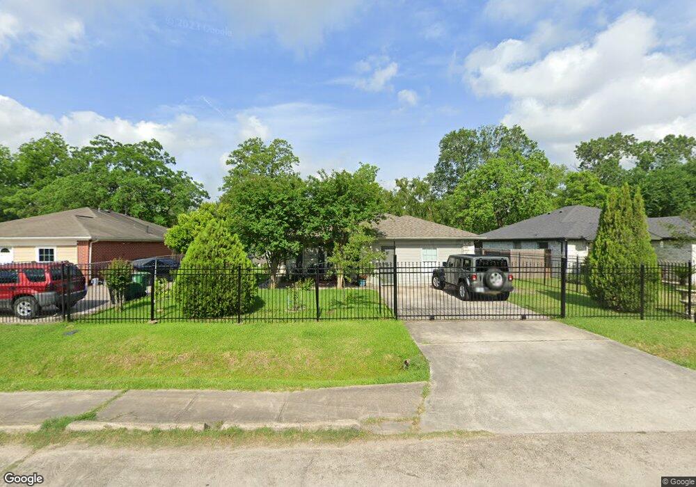 9907 Raymondville Rd, Houston, TX 77093 - photo 1