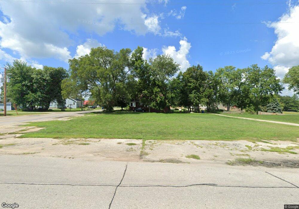 102 W Rogers St, Laurel, IA 50141 - photo 1