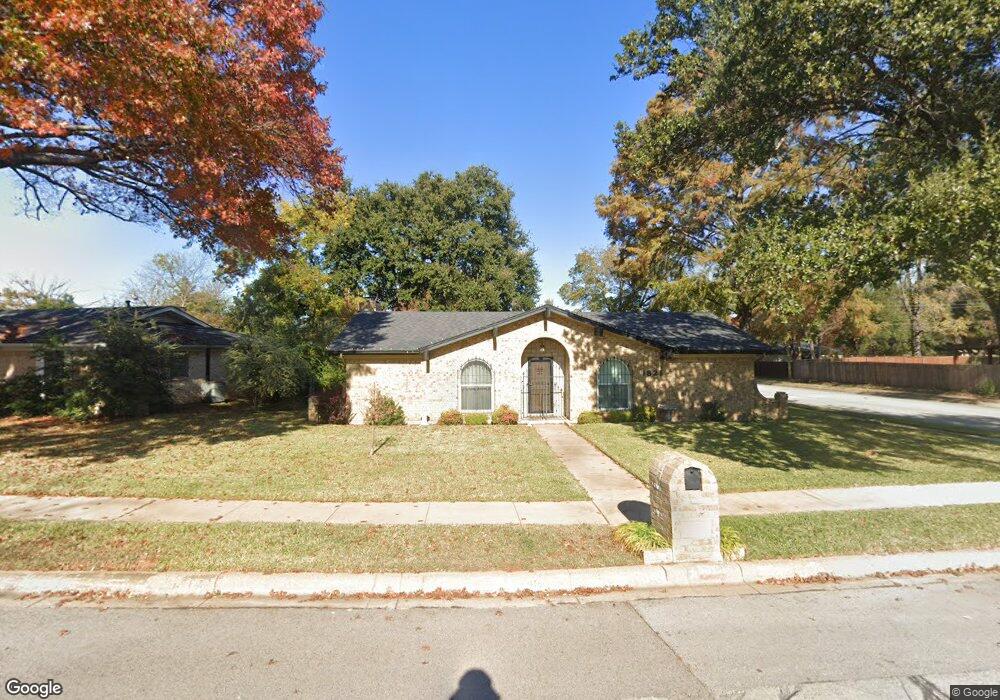 1821 Knoxville Dr, Bedford, TX 76022 - photo 1