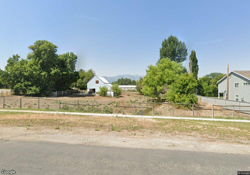 41 N 200 E unit 3, Hyrum, UT 84319 - photo 1