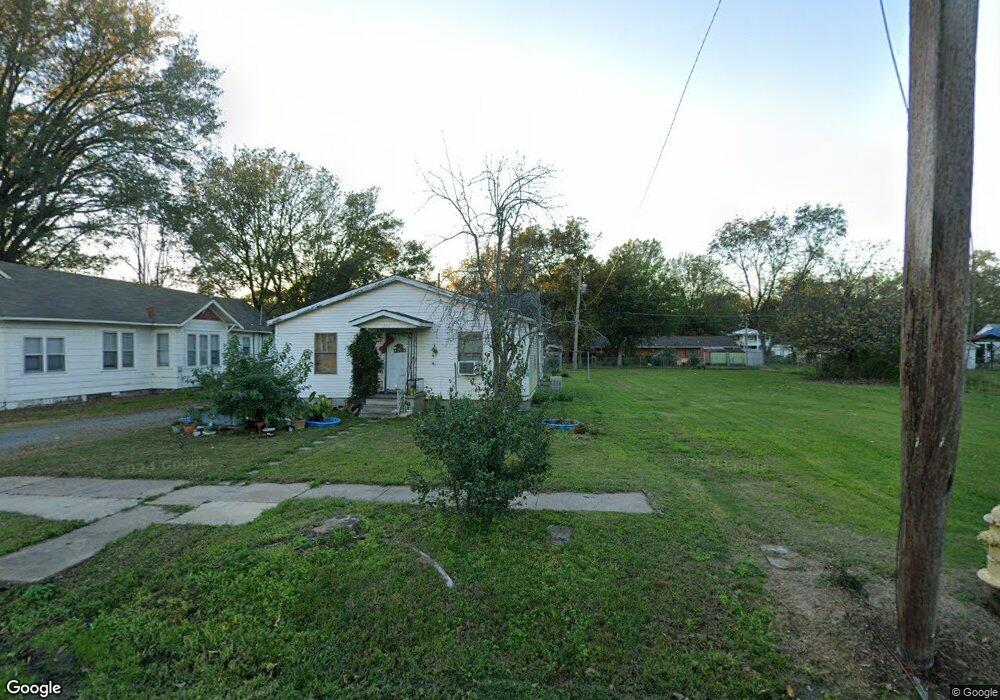 1504 S Maple St, Stuttgart, AR 72160 - photo 1