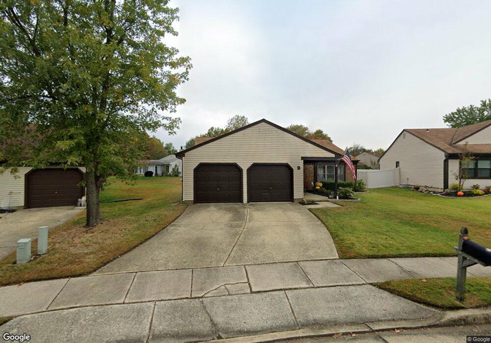 9 Locust Ct, Mount Laurel, NJ 08054 - photo 1