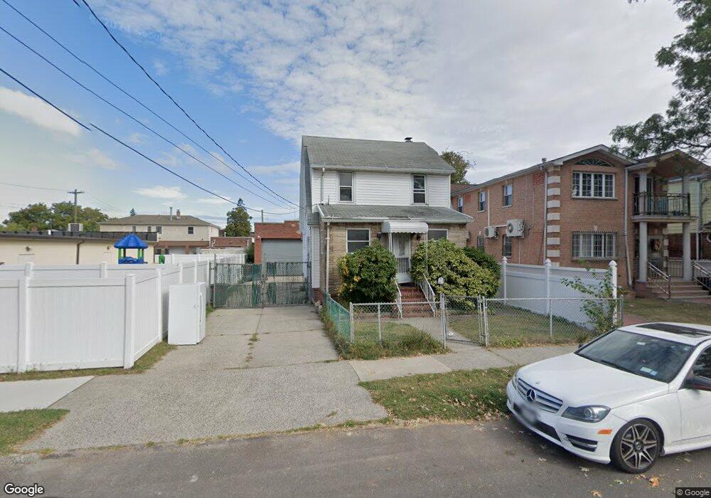 16411 76th Ave, Fresh Meadows, NY 11366 - photo 1