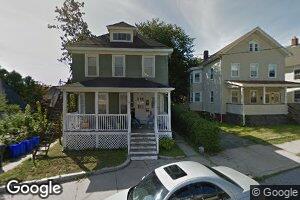 14 Center St, New London, CT 06320