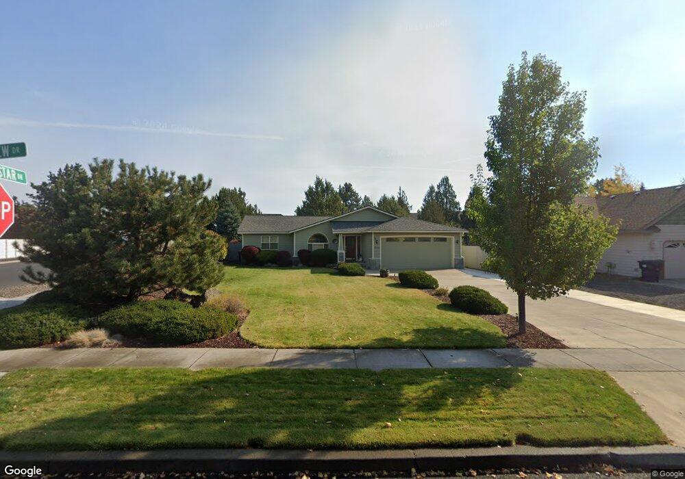 63250 Eastview Dr, Bend, OR 97701 - photo 1