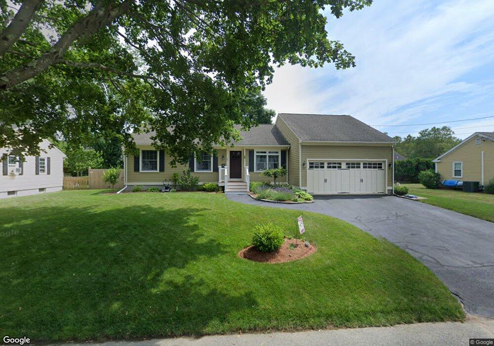 38 Elmwood Dr, Bristol, RI 02809 - photo 1