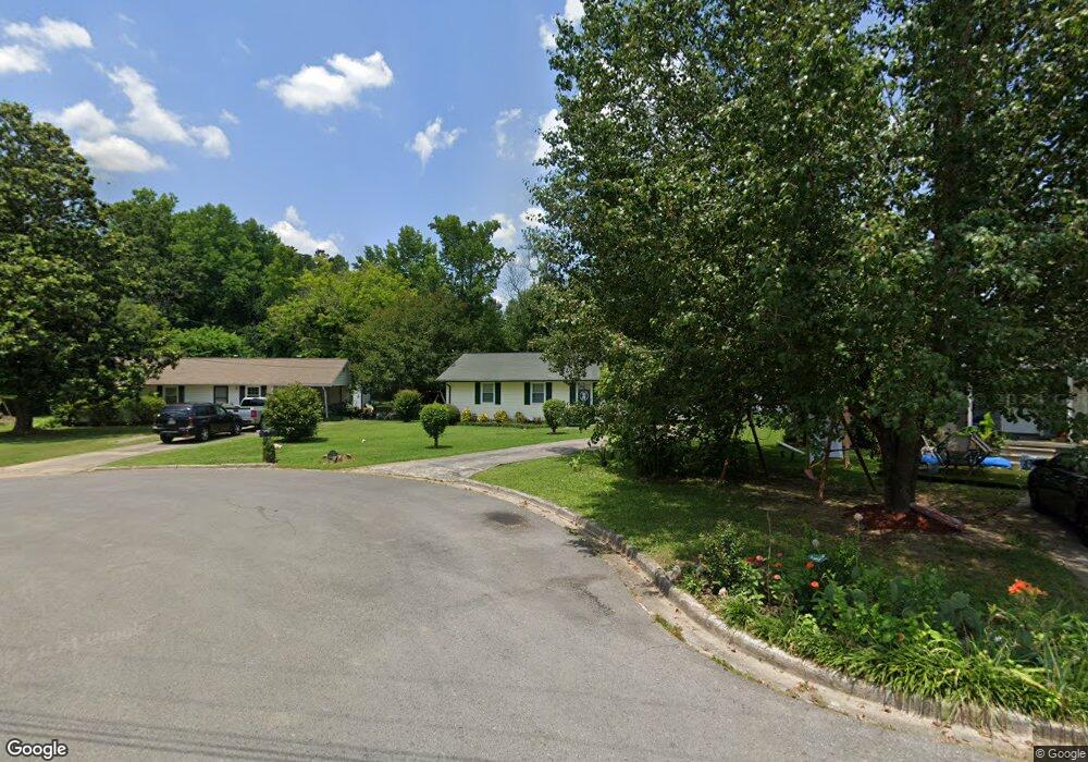 808 Jamestown Ct, Dalton, GA 30721 - photo 1