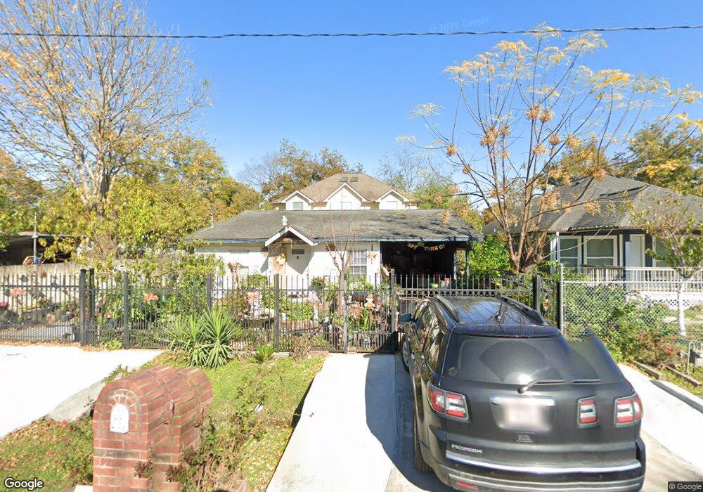 1515 Warwick Rd, Houston, TX 77093 - photo 1