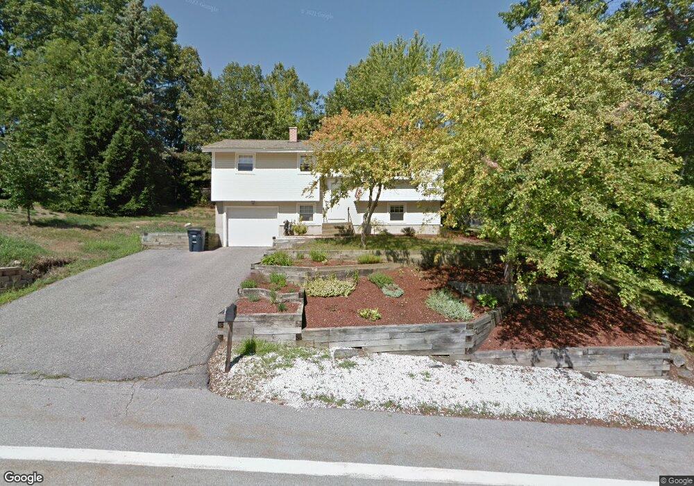 12 Shelton St, Nashua, NH 03062 - photo 1