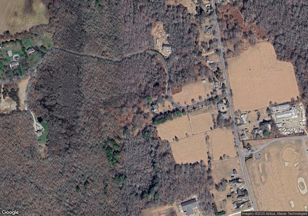 8 Plains Field Dr, South Dartmouth, MA 02748 - photo 1