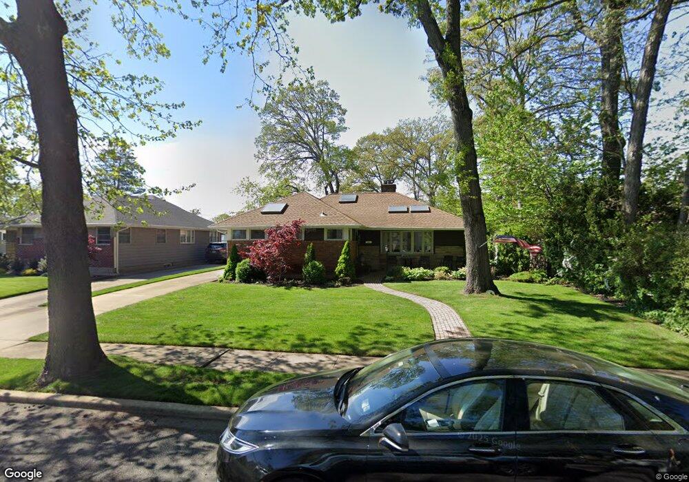 531 Mohawk Rd, West Hempstead, NY 11552 - photo 1