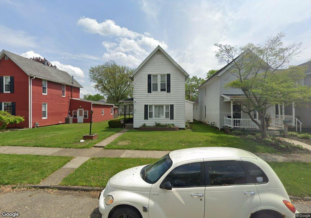 908 S Lawn Ave, Coshocton, OH 43812 - photo 1