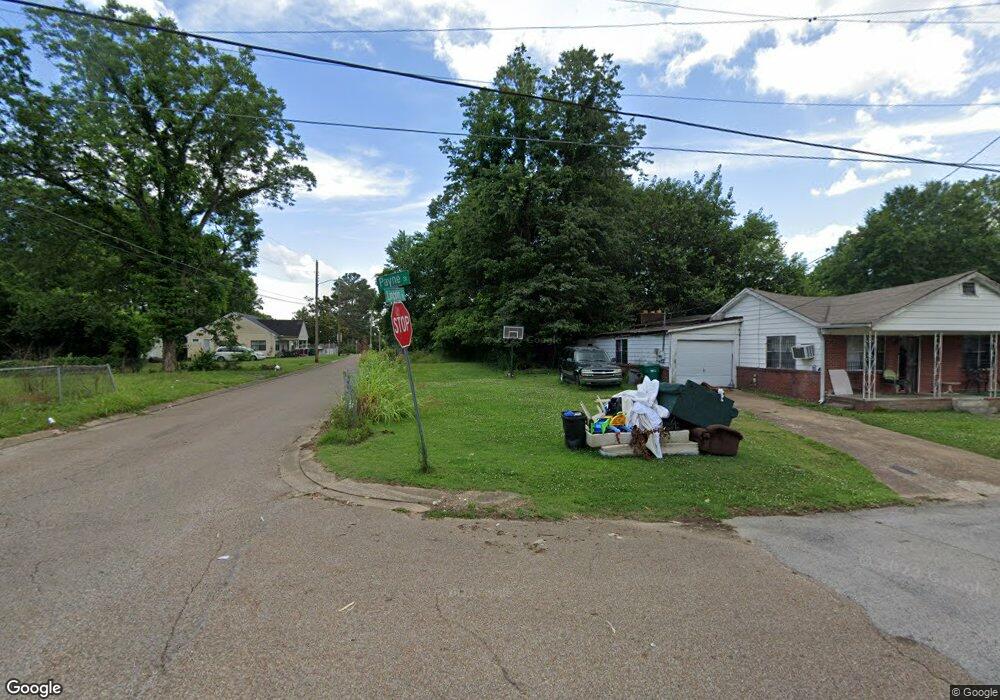 136 Payne St, Jackson, TN 38301 - photo 1