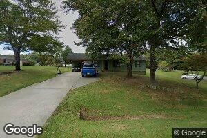 121 Wagoner Dr, Mount Airy, NC 27030