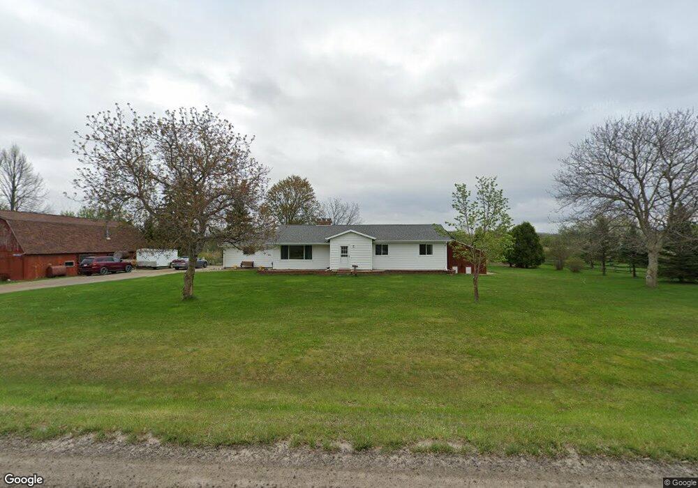 9139 van Vleet Rd, Gaines, MI 48436 - photo 1