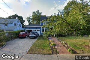 50 Chester Ave, Garden City, NY 11530