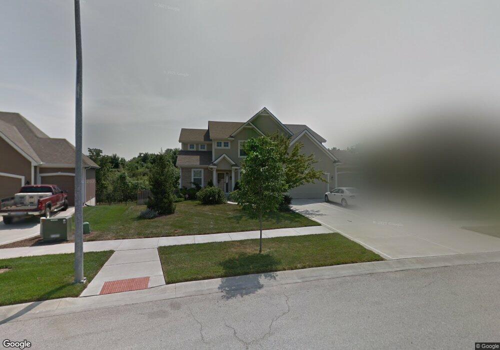 701 Willow St, Lansing, KS 66043 - photo 1