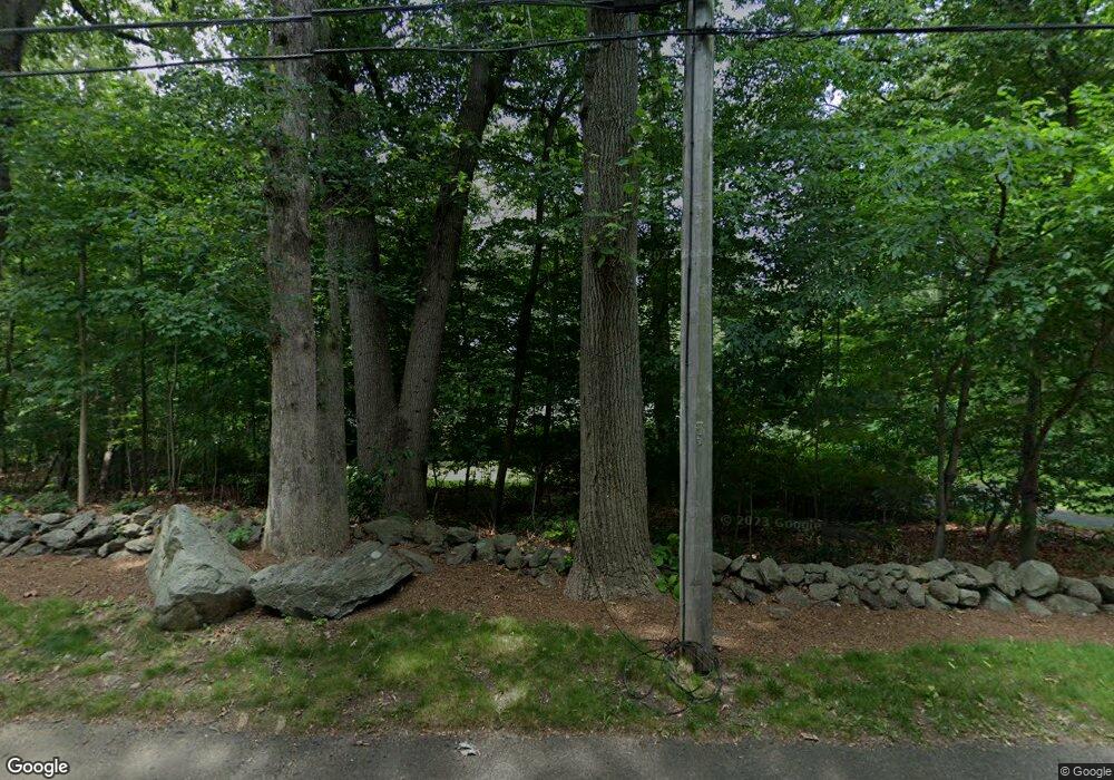 181 E Rocks Rd, Norwalk, CT 06851 - photo 1