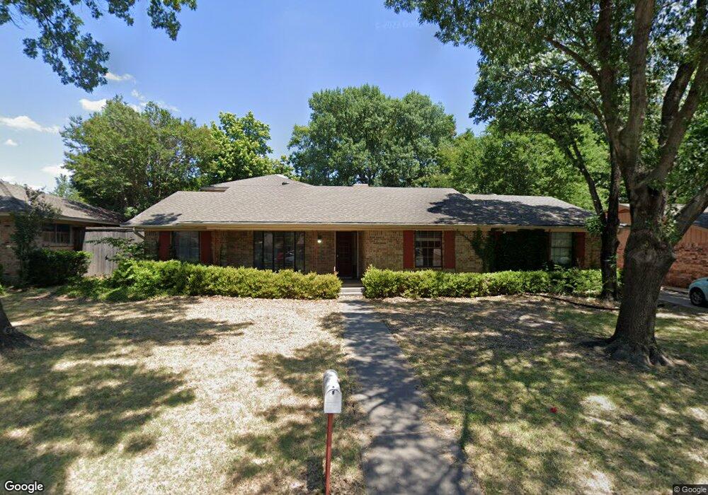 25 Scotsmeadow St, Gainesville, TX 76240 - photo 1