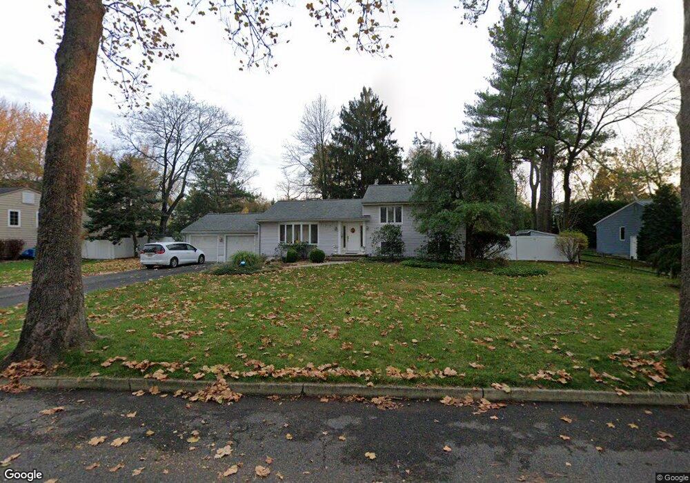 33 Cedar Ct, Closter, NJ 07624 - photo 1