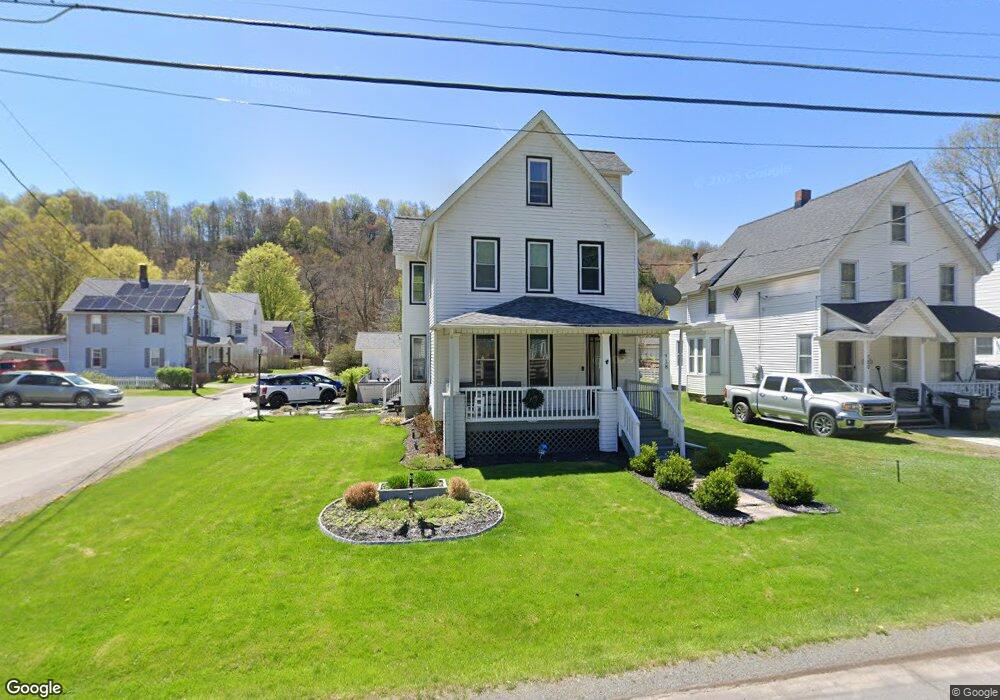 718 Maple Ave, Honesdale, PA 18431 - photo 1