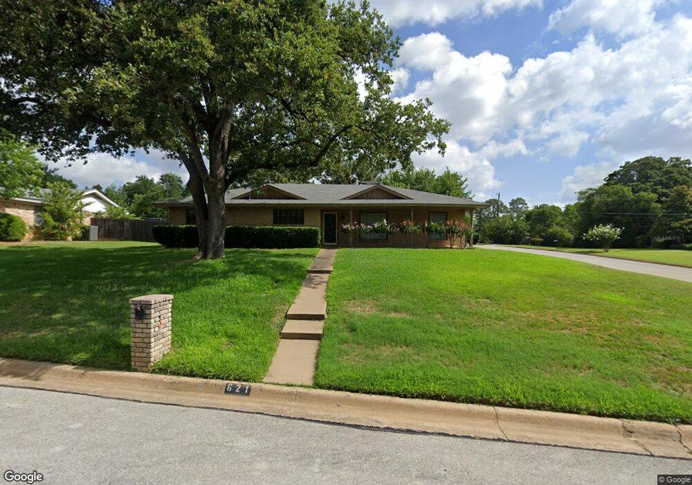 621 Donna Ln, Bedford, TX 76022 - photo 1