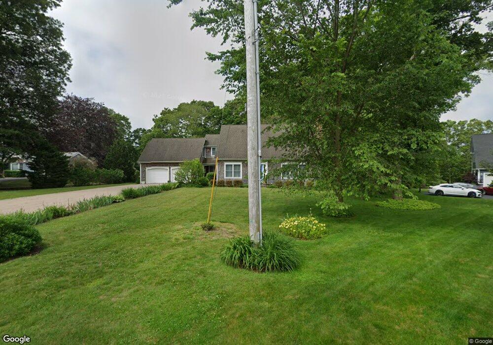 128 Oakwoods Dr, Wakefield, RI 02879 - photo 1