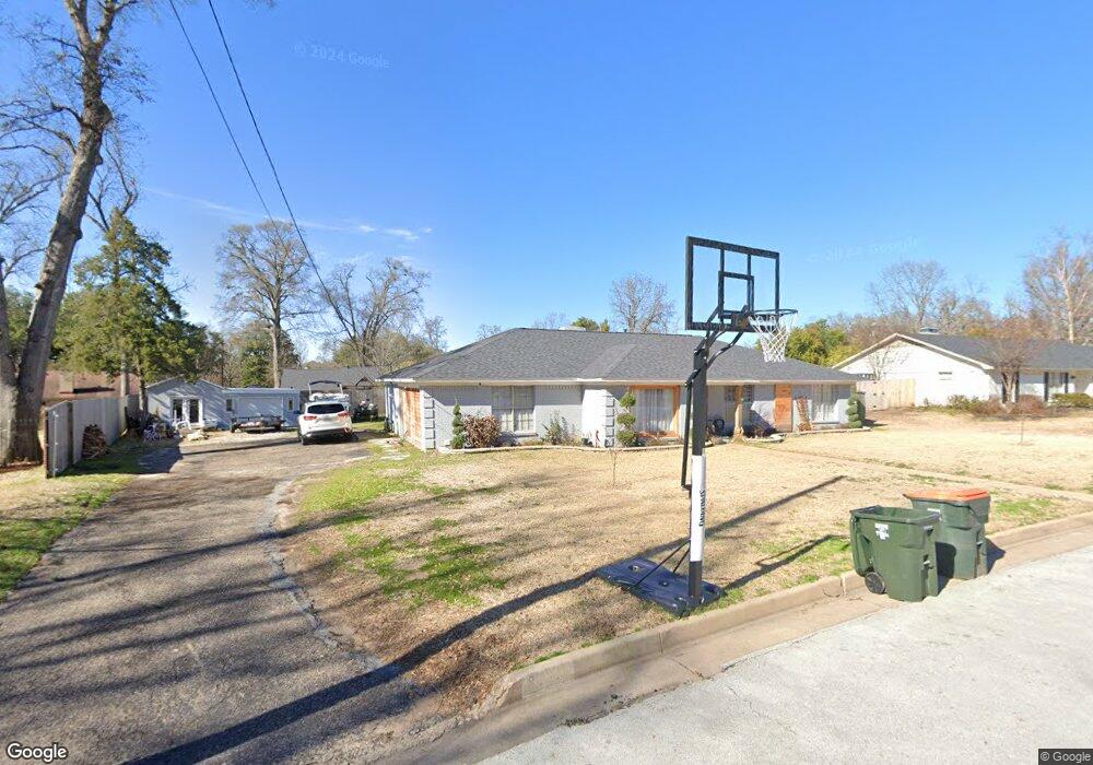 829 829 Barclay, Tyler, TX 75703 - photo 1