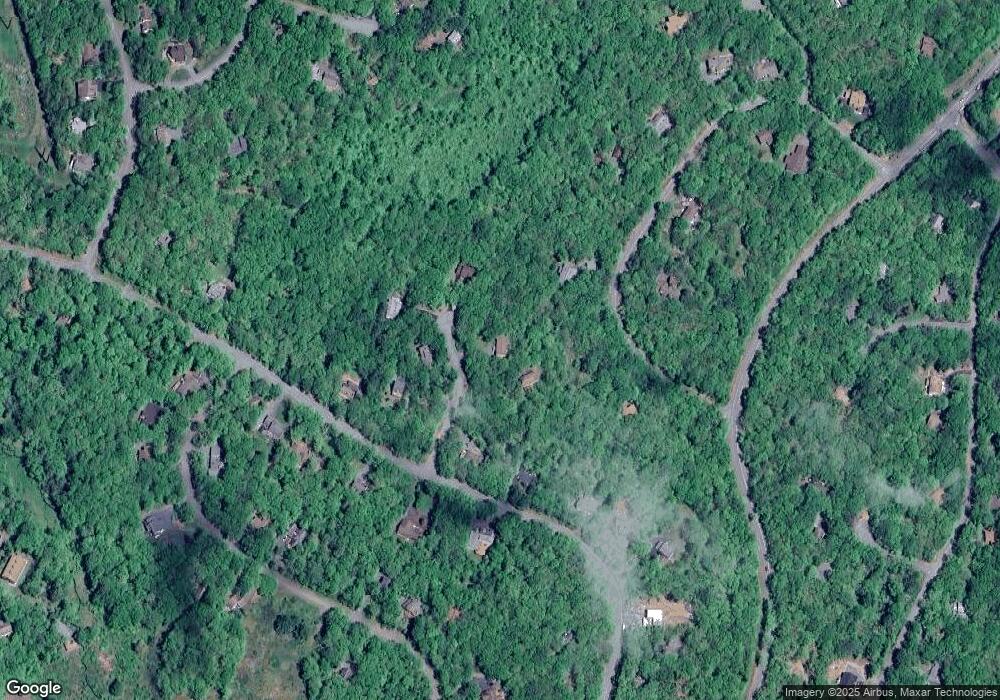 802 Surrey Ct unit West, Hawley, PA 18428 - photo 1