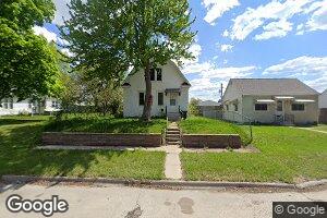 821 Knoll Ave, Waterloo, IA 50701