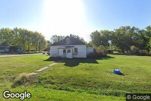 410 E Flynn St, New Florence, MO 63363