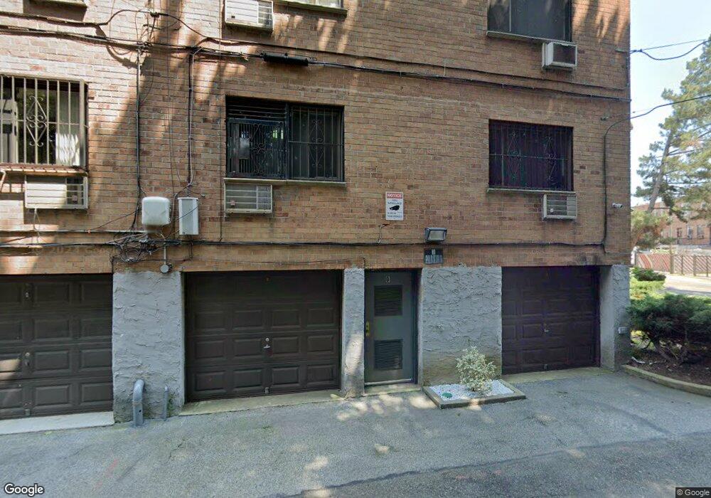 7425 Calamus Cir unit 16, Elmhurst, NY 11373 - photo 1