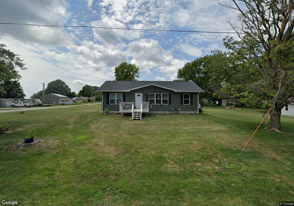 219 S Jefferson St, Grandview, IA 52752 - photo 1