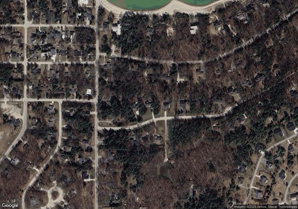 12909 Pineridge Dr, Charlevoix, MI 49720 - photo 1