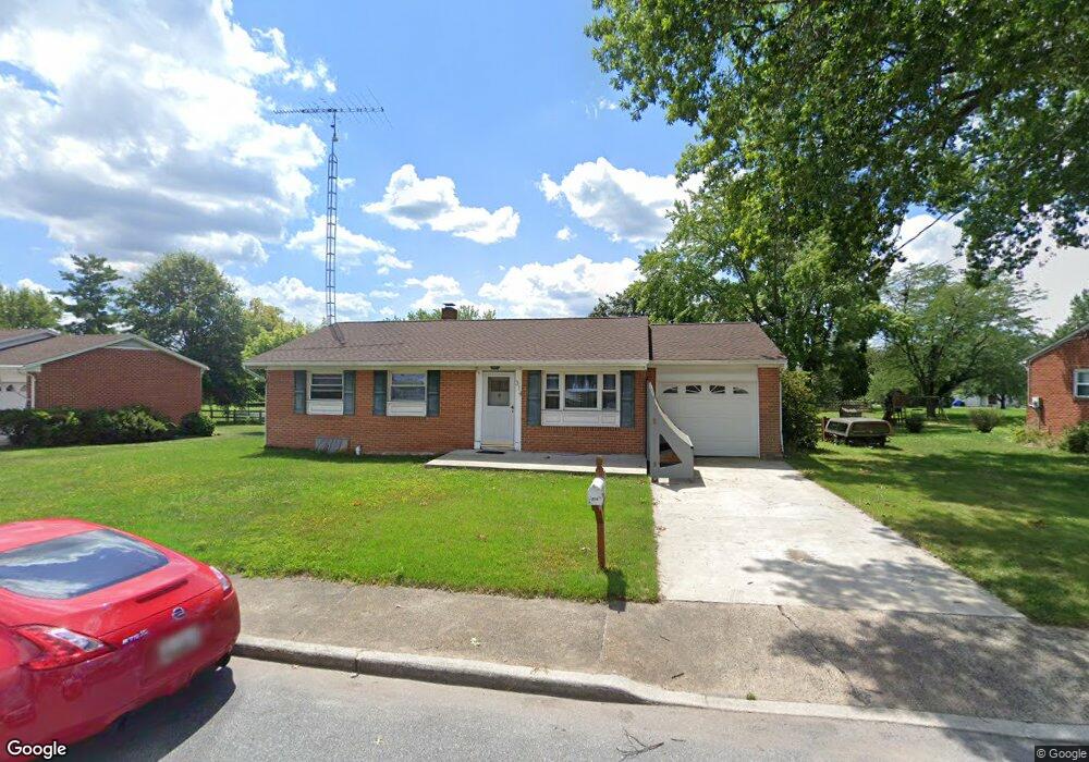 314 Taney Dr, Taneytown, MD 21787 - photo 1