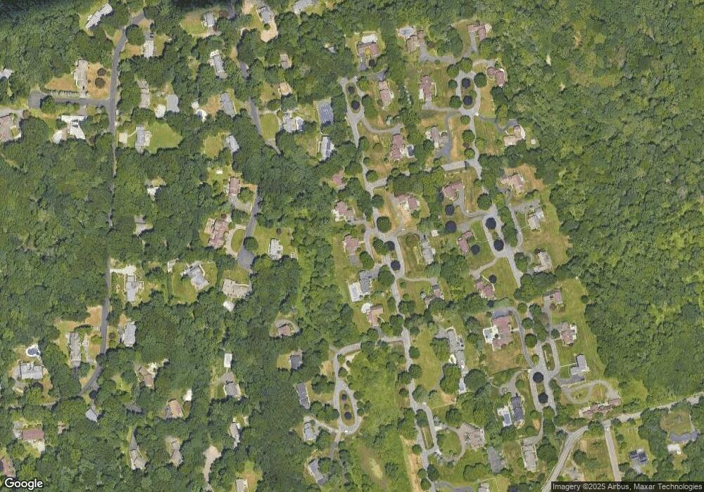 130 Davenport Farm Ln W, Stamford, CT 06903 - photo 1