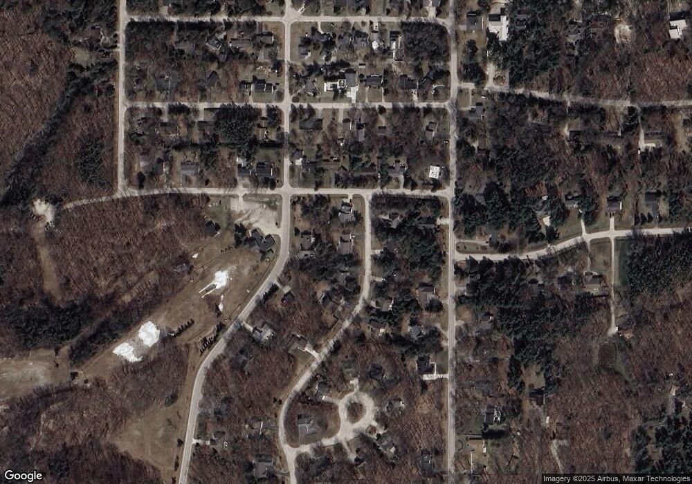 9205 N Pointe Woods Dr, Charlevoix, MI 49720 - photo 1