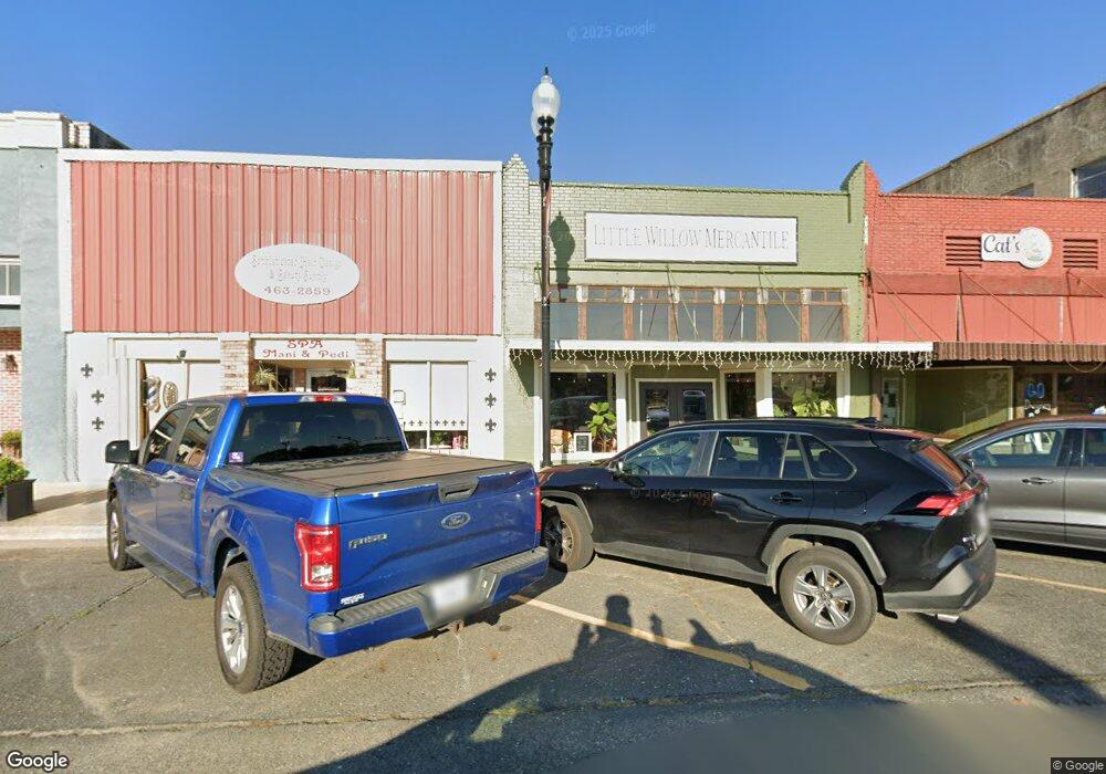 109 S Washington St, Deridder, LA 70634 - photo 1