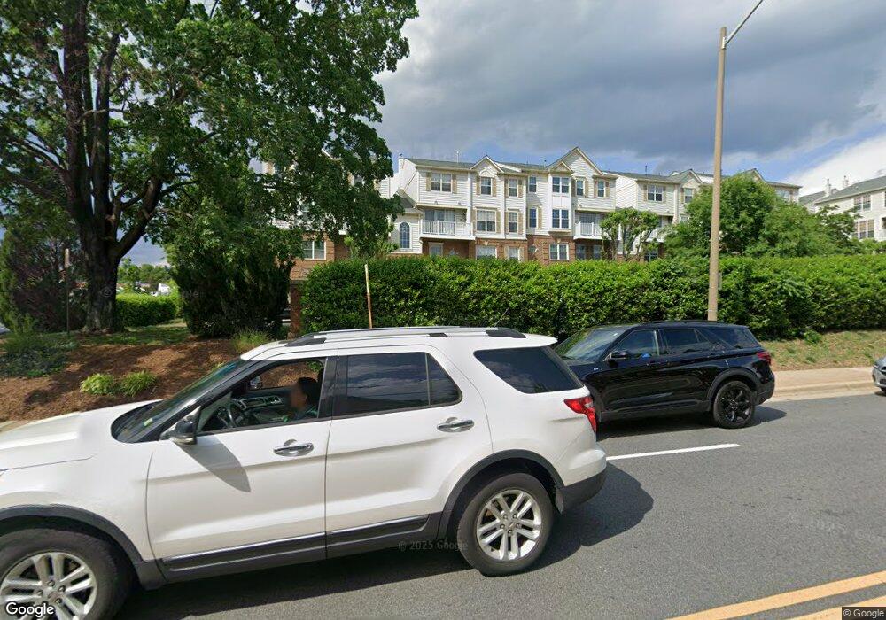 1735 W Braddock Place unit 303, Alexandria, VA 22302 - photo 1